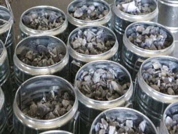 فرومولیبدن بسته بندی